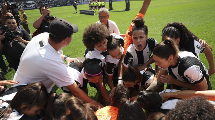 3 motivos para a torcida do Corinthians acreditar na vitória contra o SPFC no Brasileirão Feminino 3 motivos para a torcida do Corinthians acreditar na vitória contra o SPFC no Brasileirão Feminino