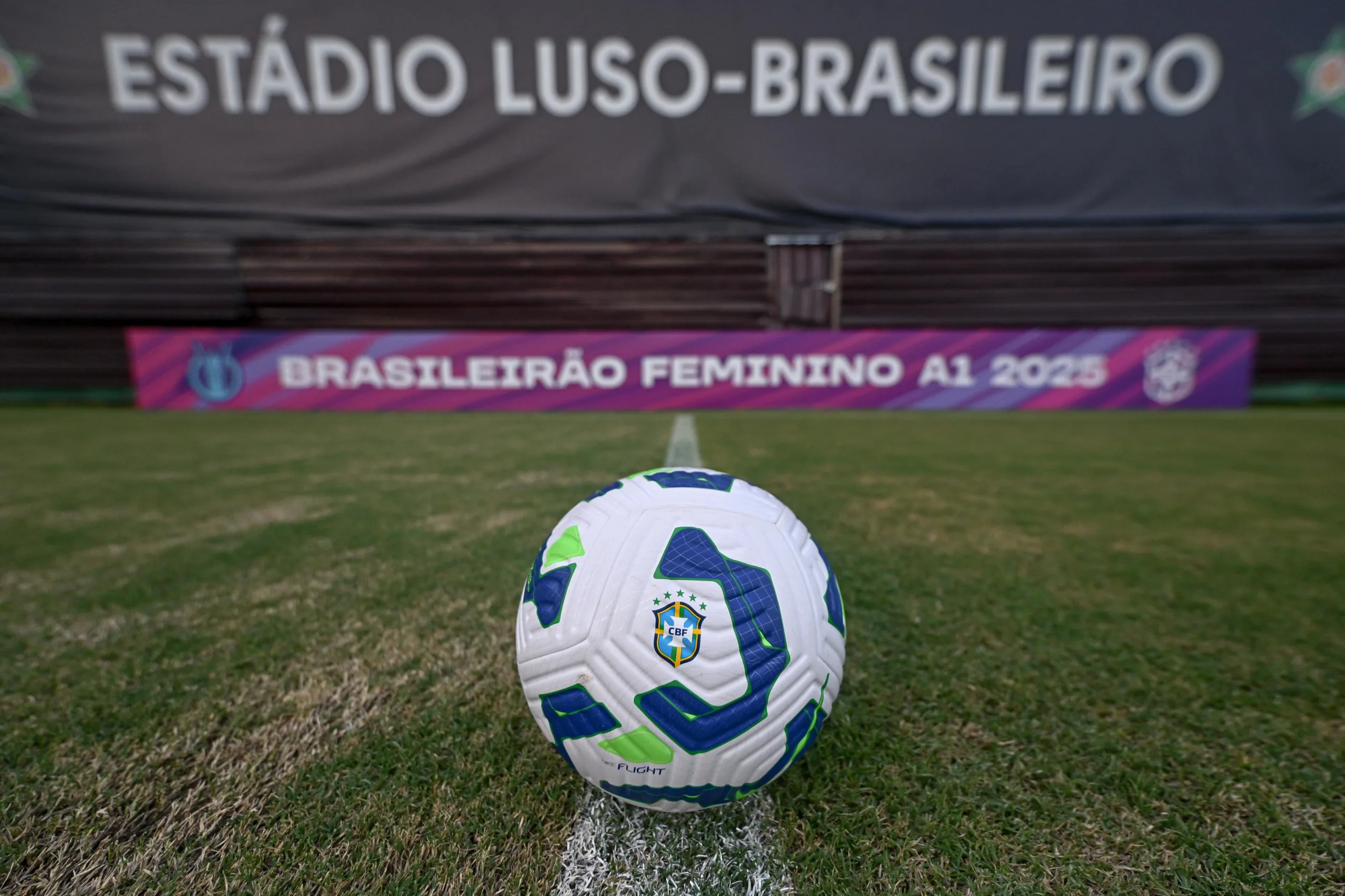 CBF negocia com novos patrocinadores para o Brasileirão Feminino 2025