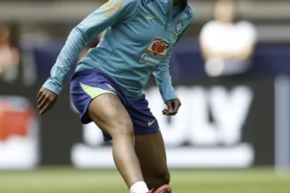 Kerolin, em treino da Seleção Brasileira