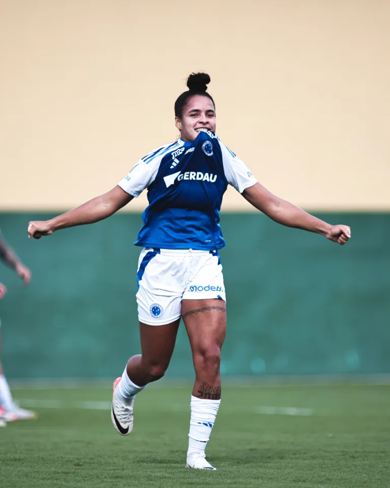 Cruzeiro goleia o Juventude, segue invicto e assume liderança do Brasileirão Feminino