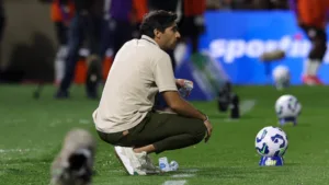 Abel Ferreira, do Palmeiras, aponta time que se livrou de goleada no Brasileirão Série A