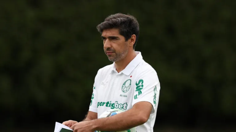 Diretor do Palmeiras, Anderson Barros reforça desejo de renovar com Abel Ferreira