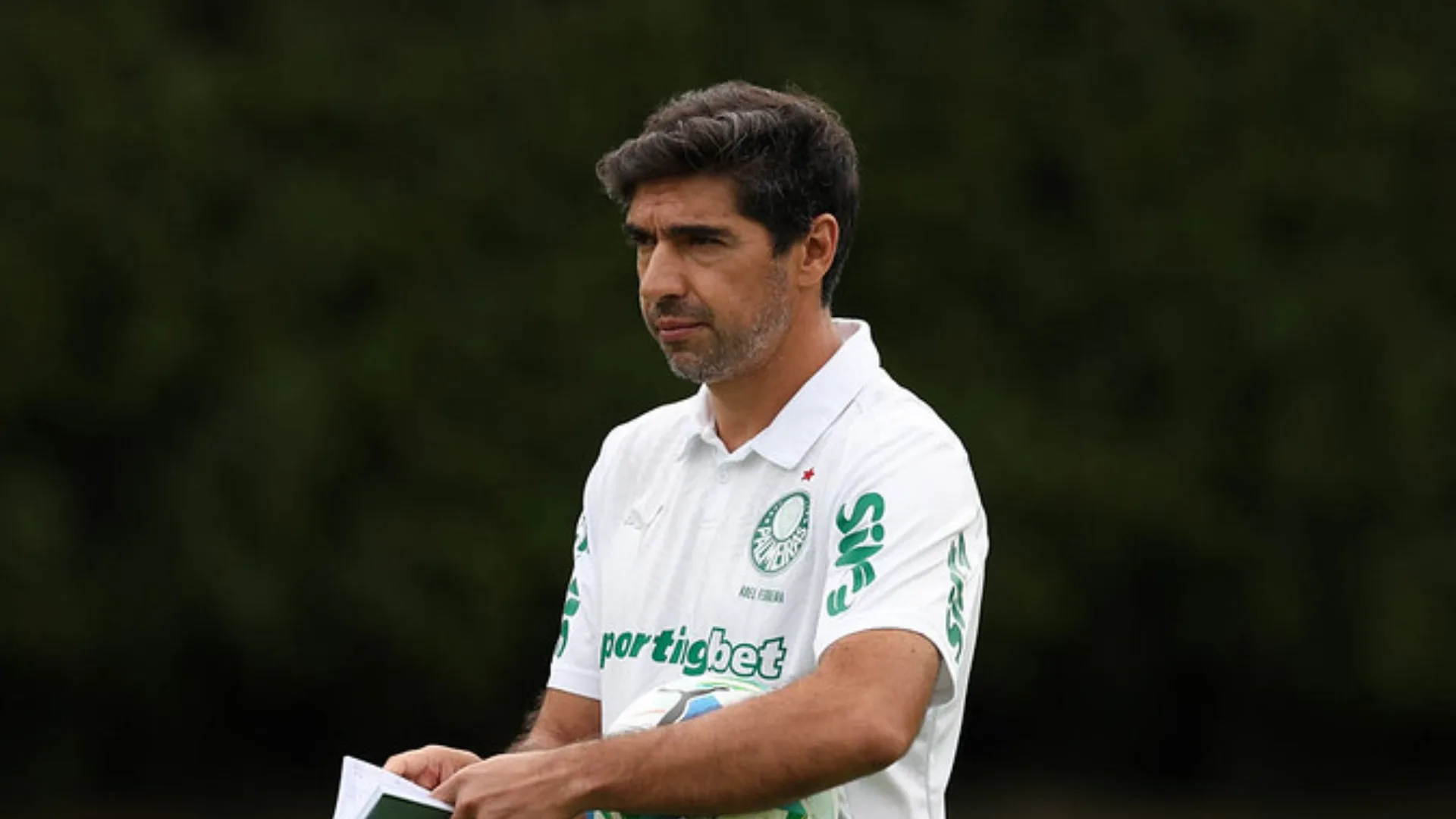 Diretor do Palmeiras, Anderson Barros reforça desejo de renovar com Abel Ferreira