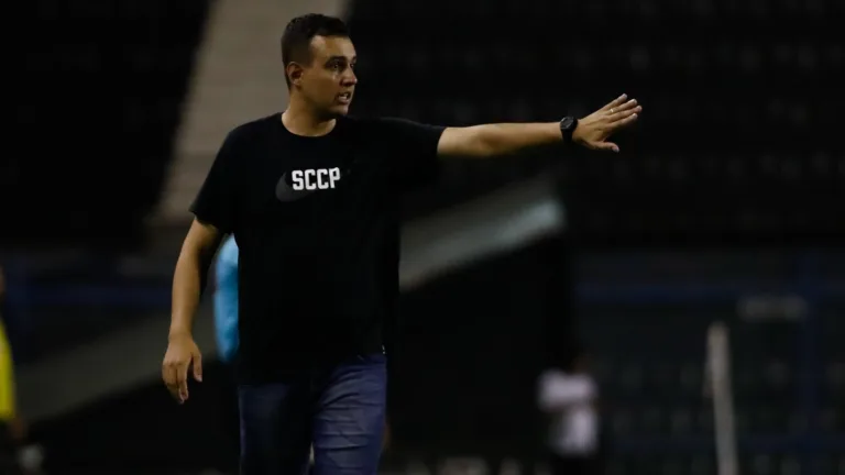 Lucas Piccinato faz desabafo sobre as atuações do Corinthians feminino: “A gente está incomodado”