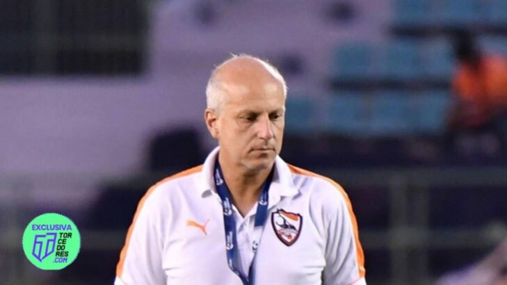 Alexandre Gama, técnico do Lamphun Warrior (divulgação)