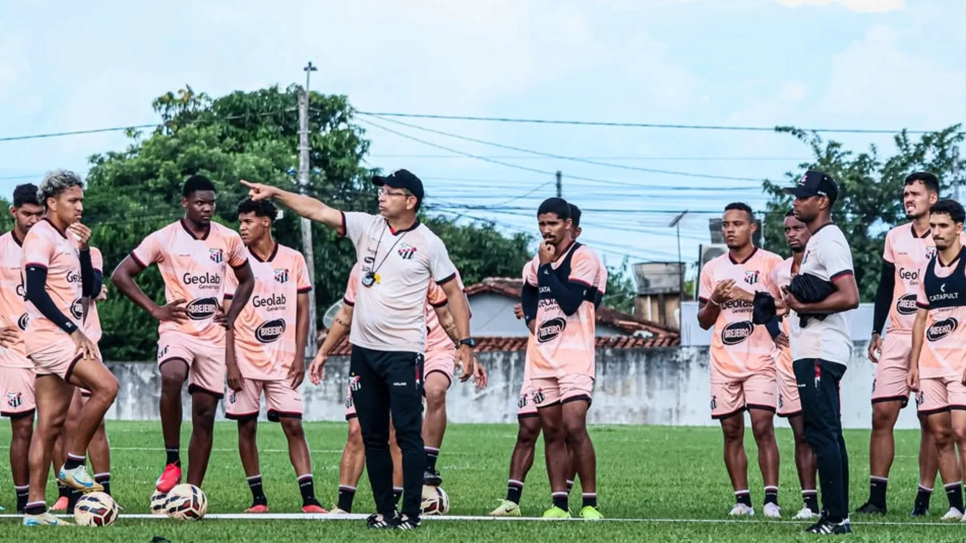 Anápolis x Floresta: onde assistir ao jogo da Série C