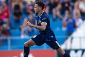 Renan Gorne, atacante da Aparecidense