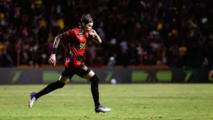 Barletta, do Sport, sinaliza time prejudicado pelo apito no Brasil hoje: “Vergonha”