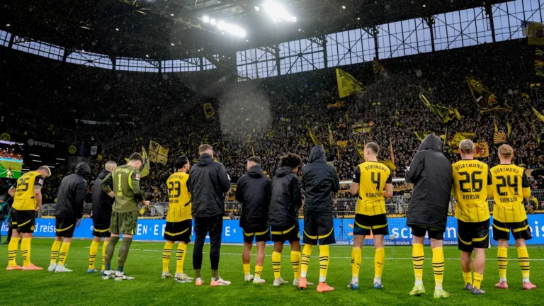 Borussia Dortmund muda time contra o Barcelona pela Champions League; veja a provável escalação