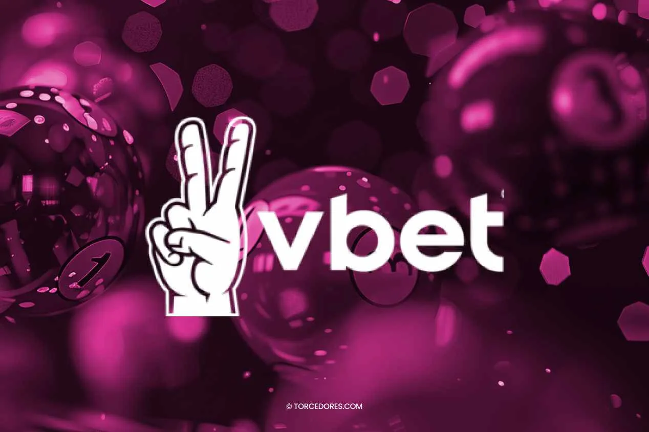 Imagem ilustrativa com bolas de bingo no plano de fundo em tons de rosa e preto. Em primeiro plano é exibida a marca da Vbet.