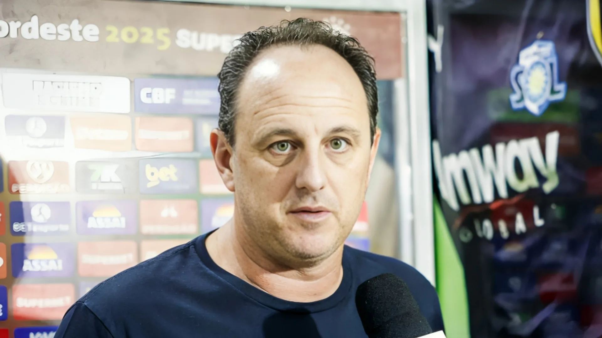 Rogério Ceni, do Bahia, elege camisa 9 letal do Brasileirão: “Muita frieza”