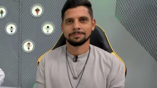 Cicinho é comentarista da Band - Divulgação