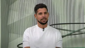 Cicinho banca futuro do Flamengo na Libertadores: “Não acredito”