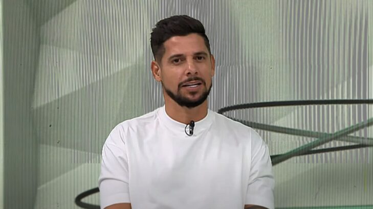 Cicinho banca futuro do Flamengo na Libertadores: “Não acredito” Cicinho banca futuro do Flamengo na Libertadores: “Não acredito”