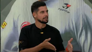 Cicinho alerta possível finalista da Libertadores em 2025: “É pouco”