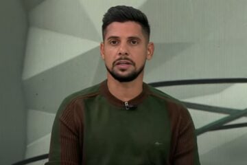 Cicinho, comentarista do Jogo Aberto