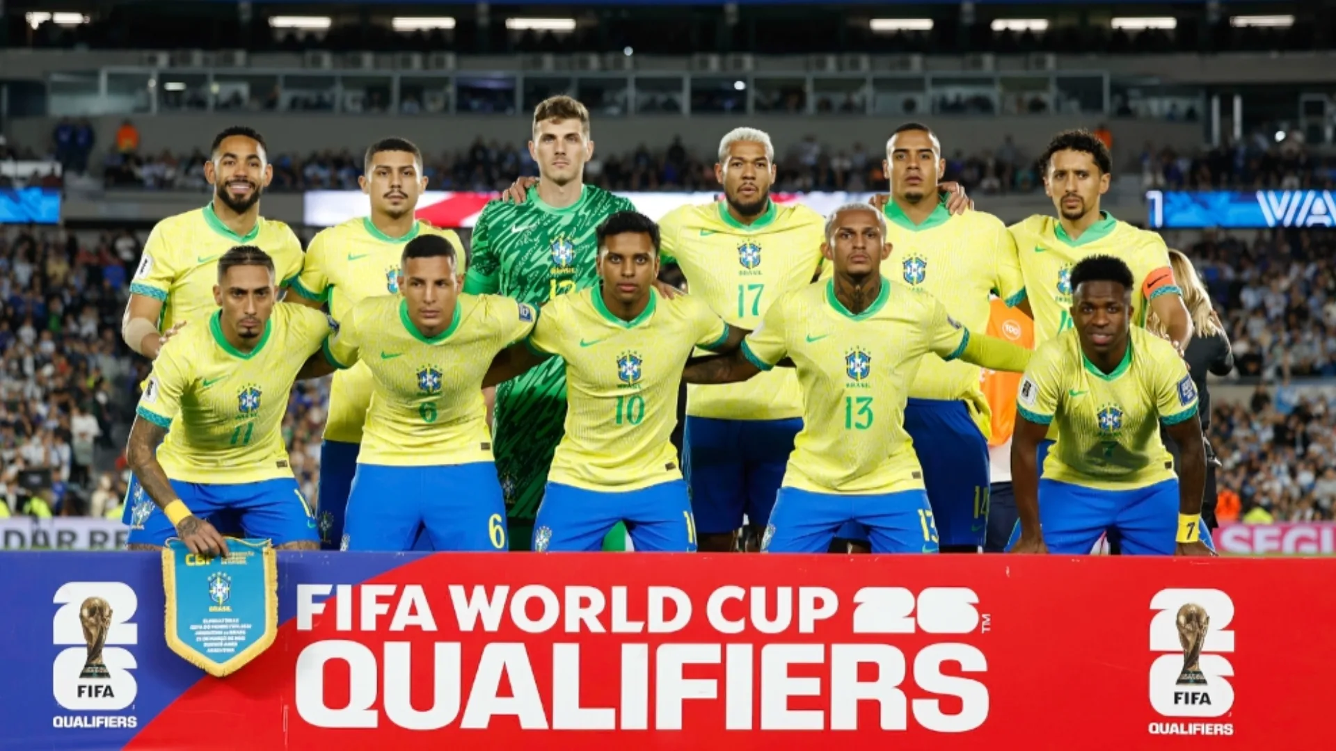 Cicinho detona titular da seleção brasileira: “Nunca ganhou nada”