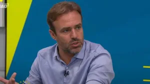 Roger Flores crava time que “rasga dinheiro” no Brasil em 2025