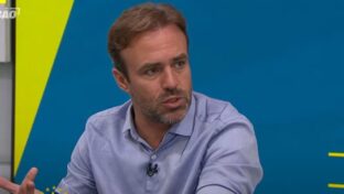 Roger Flores é comentarista da Globo (Reprodução/SporTV)
