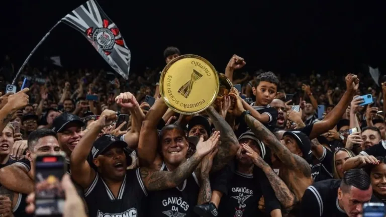 Torcida organizada Gaviões da Fiel desmente nota sobre suposta dívida com o Corinthians por ingressos