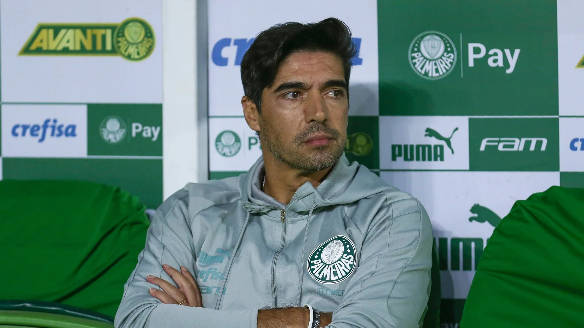 Craque Neto aponta sucessor de Abel Ferreira no Palmeiras: “Podem apostar”