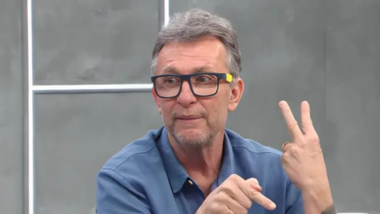 Craque Neto critica técnico supervalorizado no futebol brasileiro: “Não ganhou nada”