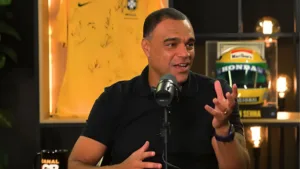 Denílson elege atacante que renasceu no futebol brasileiro: “Fase boa”