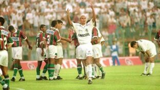 Santos fez semifinal histórica contra o Fluminense no Brasileirão 95 (Foto: Reprodução/ X oficial do Santos FC)