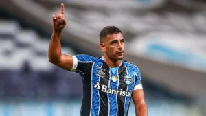 Diego Souza detona atacante do Brasileirão sem “cacife de craque”: “Dá uma segurada”