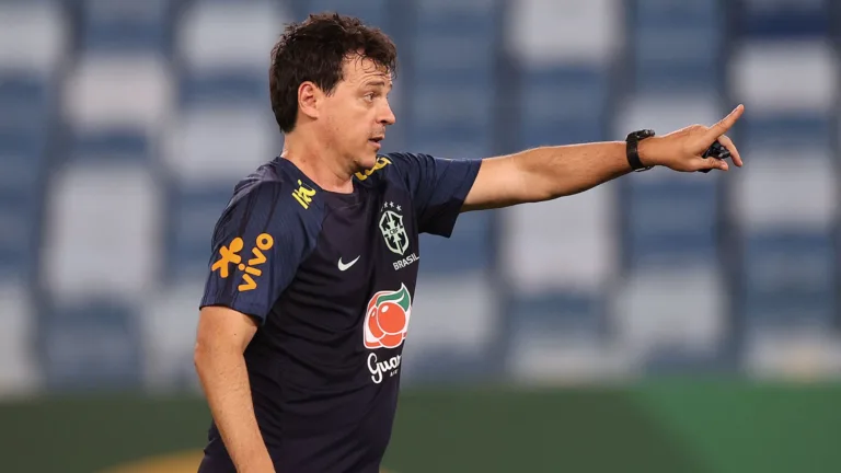 Fernando Diniz aponta time que perdeu espaço entre potências do Brasil: “Tinha mais chances”