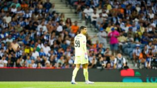 Manchester City sonda goleiro do Porto (Foto: Divulgação/FC do Porto)