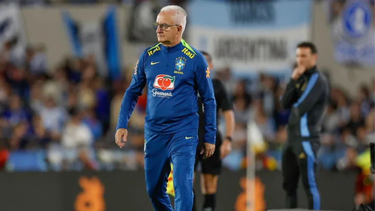 Corinthians acerta a contratação do técnico Dorival Júnior até o fim de 2026