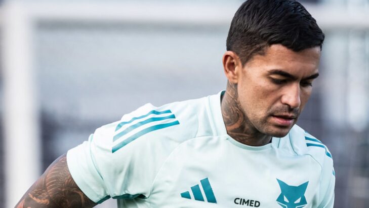 Dudu só aceita rescindir com o Cruzeiro com pagamento de multa integral Dudu só aceita rescindir com o Cruzeiro com pagamento de multa integral
