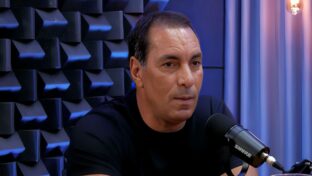Edmundo em entrevista para podcast "Só se for Agora" (Reprodução - YouTube)