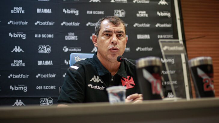 Fábio Carille trabalhou em mais um jogo do Vasco pelo Brasileirão Série A (foto: Matheus Lima/CRVG)