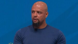 Felipe Melo destaca lateral-esquerdo excepcional no Brasil hoje: “Sempre falei dele”