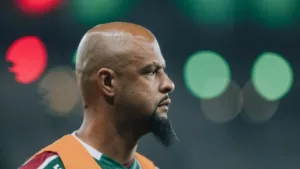 Felipe Melo elege técnico com pior desempenho no Brasil em 2025: “Trabalho pífio”