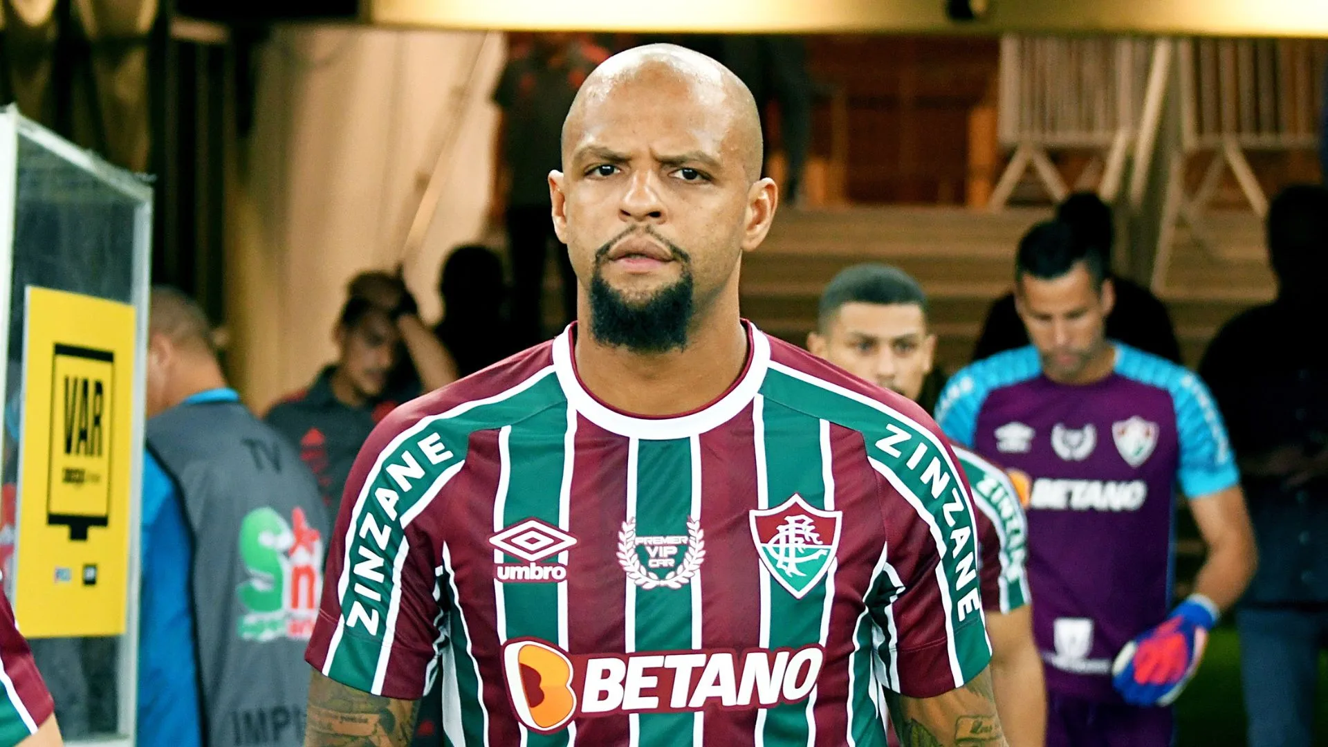 Felipe Melo indica elenco milionário que não empolga no Brasil