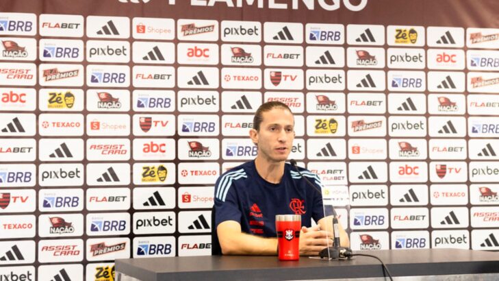 O técnico do Flamengo, Filipe Luís, foi citado por Renato Maurício Prado em programa esportivo (foto: Adriano Fontes/CRF)
