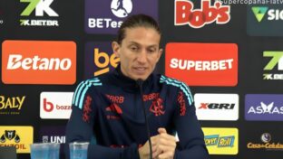Filipe Luís em coletiva após jogo da temporada 2025 (Reprodução - Fla TV)