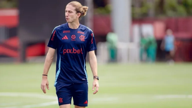 Filipe Luís muda Flamengo hoje contra a LDU pela Libertadores; veja o provável time