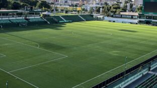 Goiás x Vila Nova jogam clássico nesta terça-feira (Foto: Divulgação/Facebook Oficial Goiás EC)