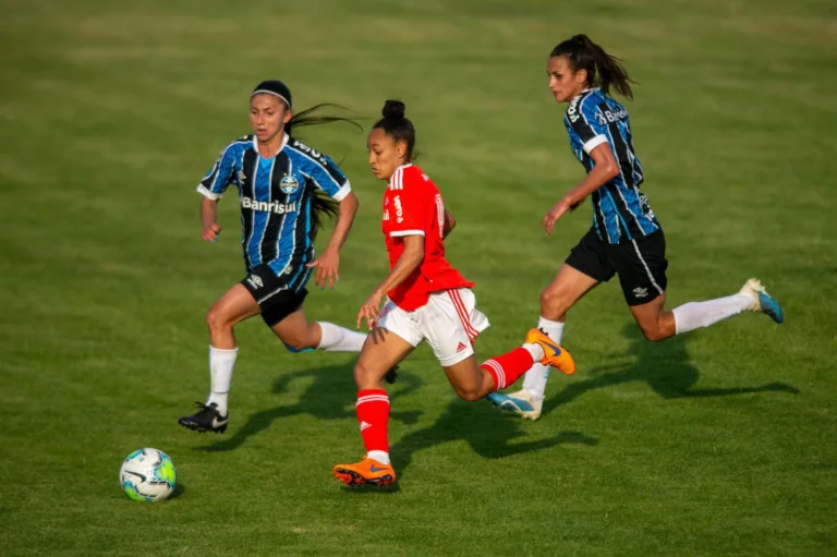 Grêmio x Internacional: quem é favorito no Gre-Nal feminino? Veja odds
