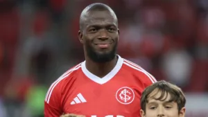 Enner Valencia marca golaço em treino do Internacional e torcida crava: “A besta está saindo da jaula”