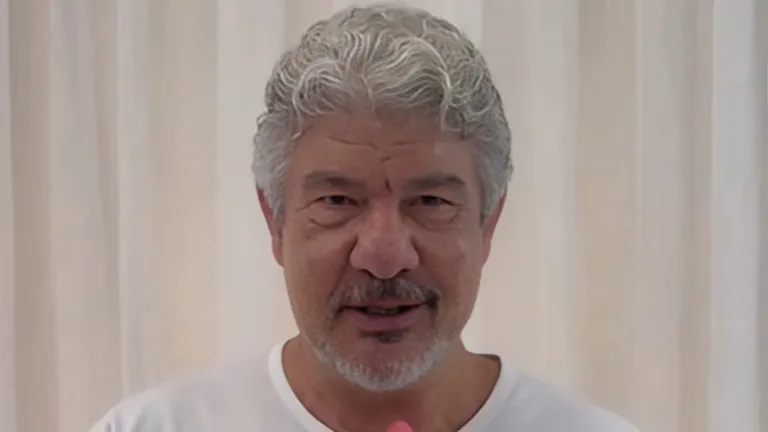 Joel Santana sobe o tom e coloca equipe do Brasileirão na rota do rebaixamento: “Vai cair”