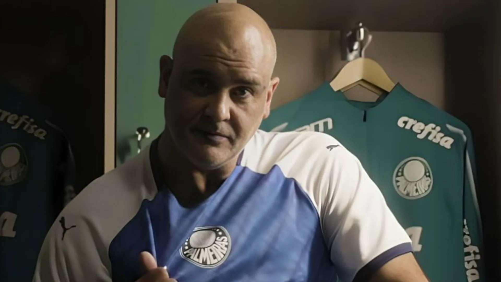 Marcos deixa recado à torcida do Palmeiras após dois gols de Hulk: “Ainda bem que não jogo mais”