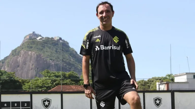 Internacional anuncia o retorno de Mauricio Salgado para comandar as Gurias Coloradas