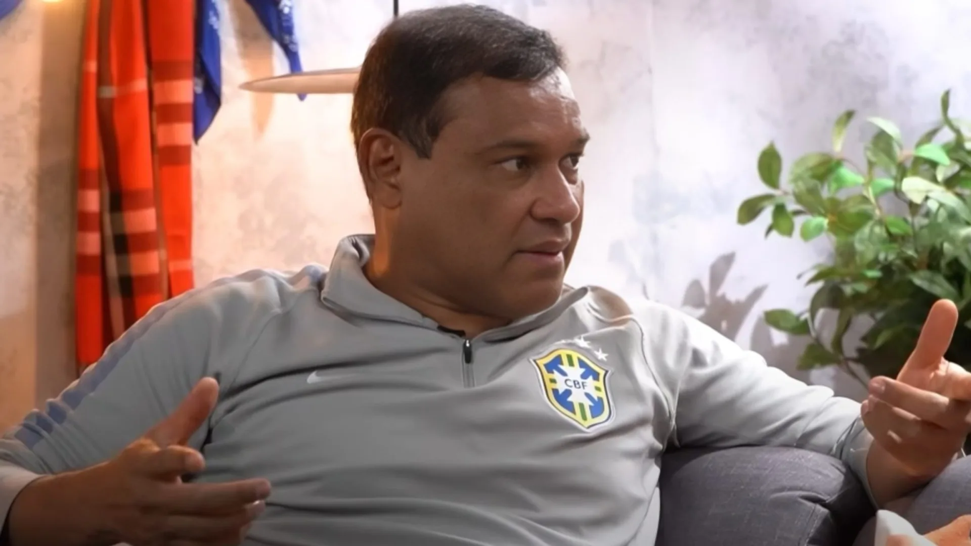 Muller antecipa reforço que vai ‘explodir’ no Brasil: “Gosto muito dele”