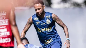 Neymar e Soteldo desfalcam treino do Santos e permanecem na academia 