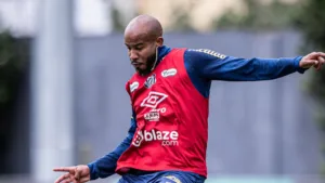 Santos tem dívida milionária por negociações de atletas; saiba mais